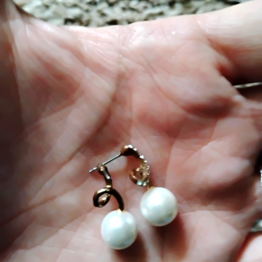 Elegant Pearl Earrings